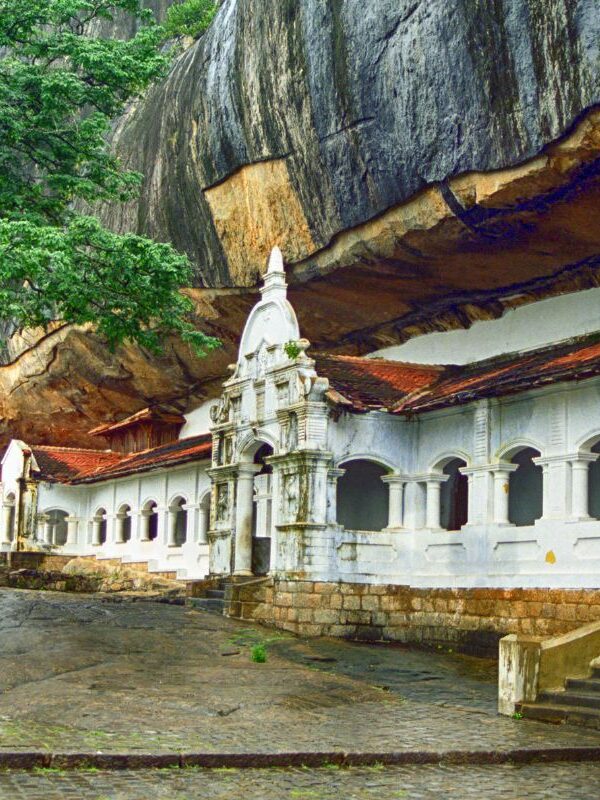 Dambulla cave temples